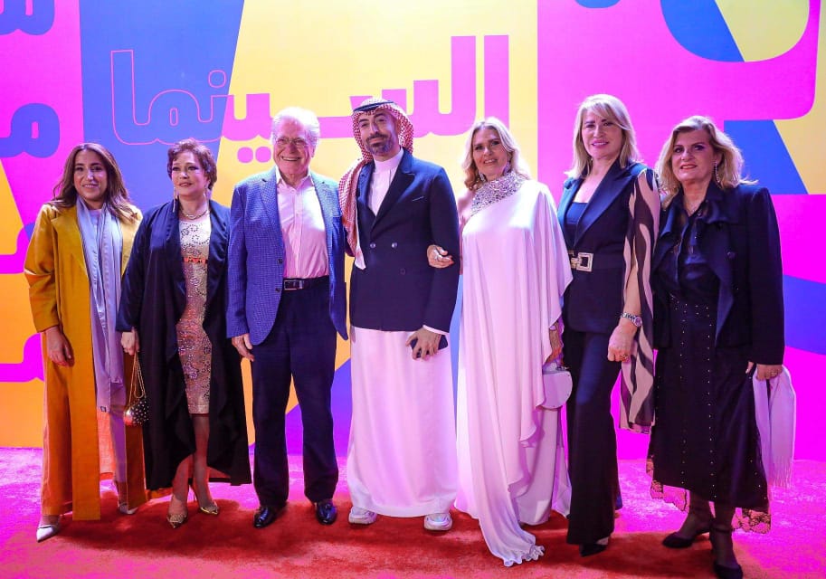 حسين فهمي يشهد العرض الخاص لفيلم خلي بالك من زوزو في مهرجان البحر الأحمر (6)