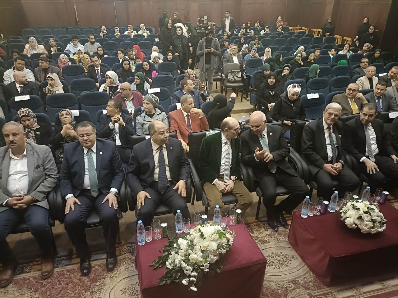 F39B9E99-7DB1-47C2-AB74-A0DBC32B4AF6