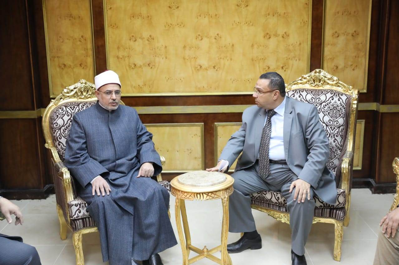 رئيس جامعة الأزهر يتفقد كلية أصول الدين والدعوة بالزقازيق