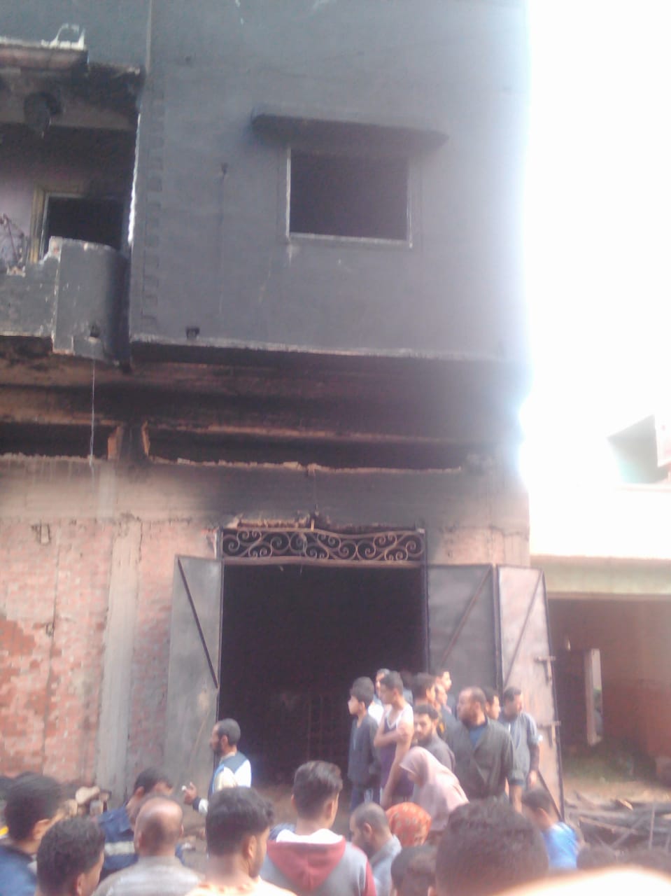 السيطرة على حريق بالشرقية 02