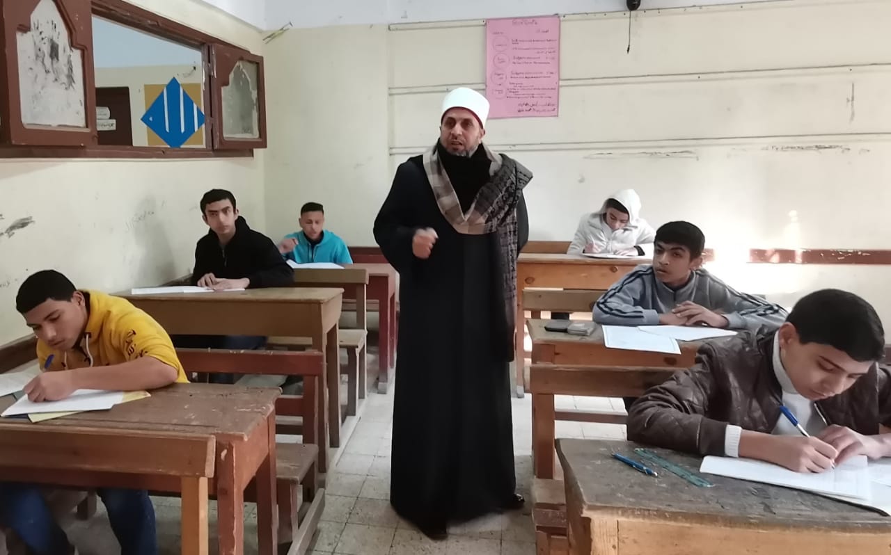انطلاق امتحانات الفصل الدراسي للصفين الأول والثاني الثانوي الأزهري بالشرقية