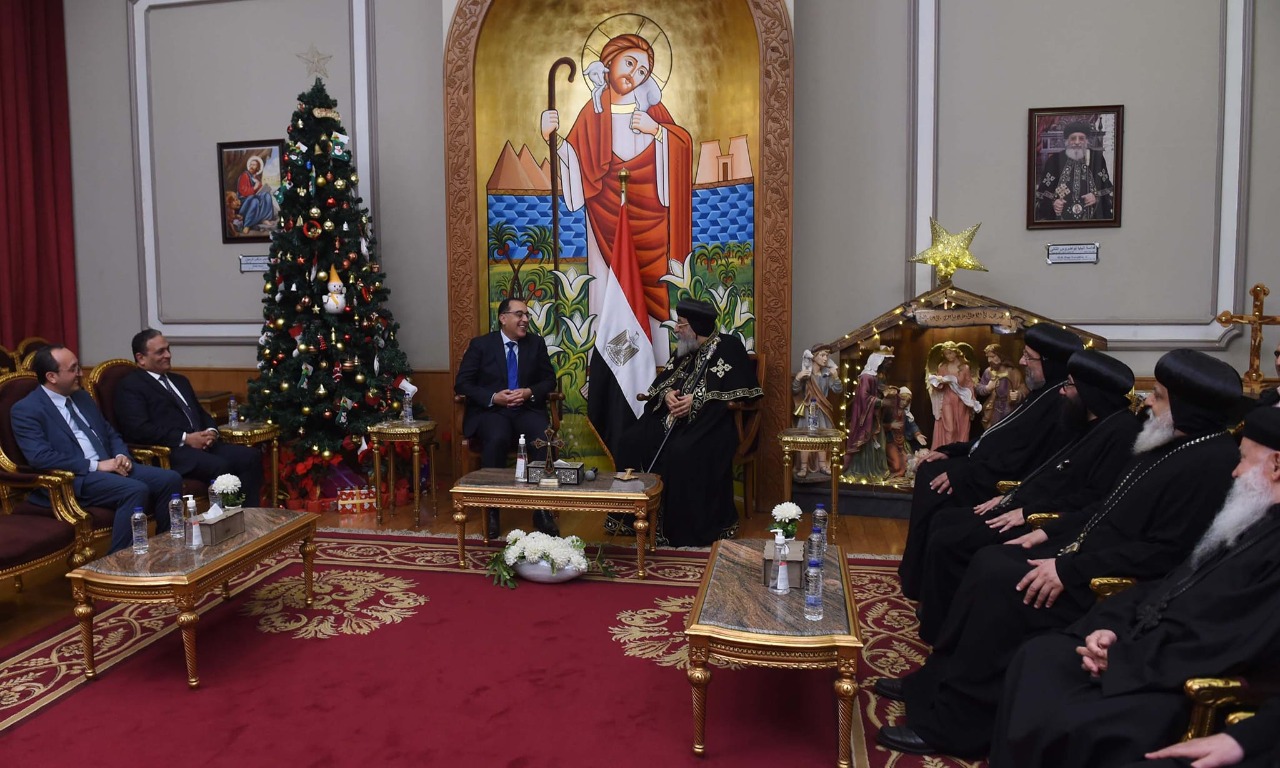 رئيس الوزراء يزور المقر البابوي بالقاهرة  3