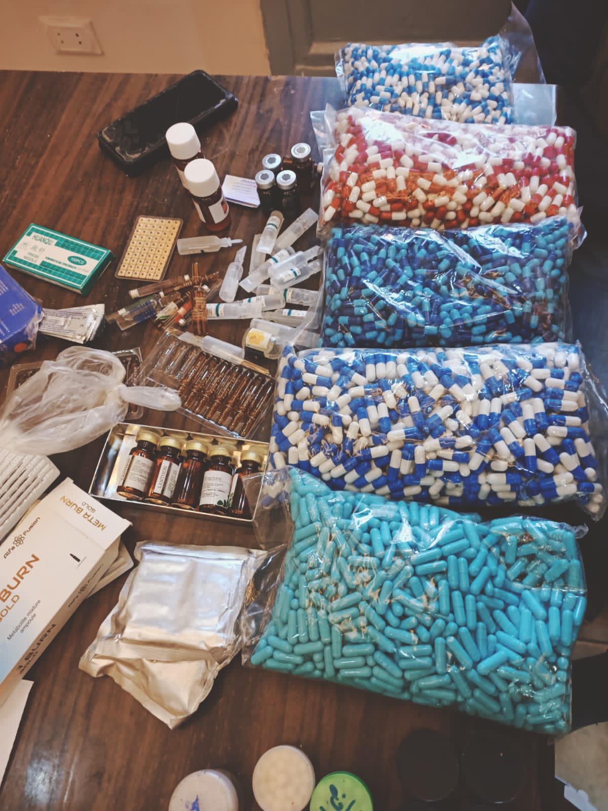 جانب من المضبوطات 07