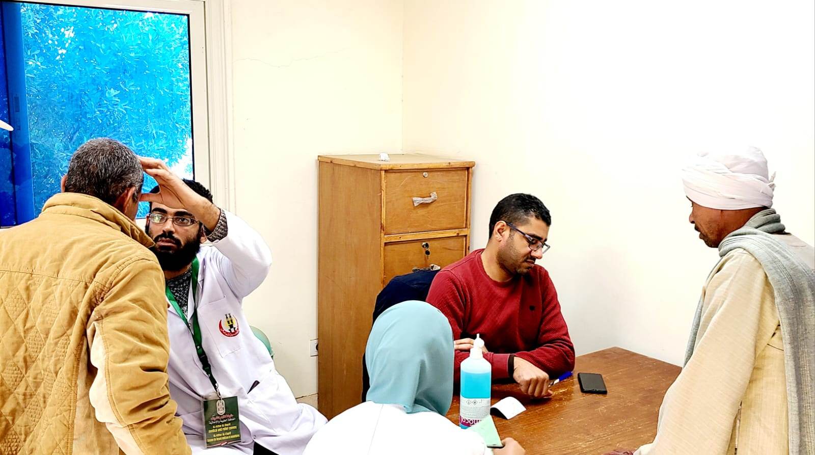  قافلة الأزهر في سوهاج تضمد جراح المرضى