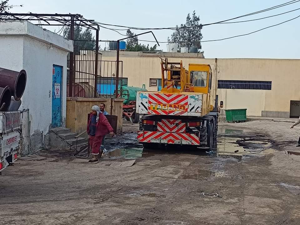 نقل محرقة النفايات الطبية من مستشفى أولاد صقر المركزي 05