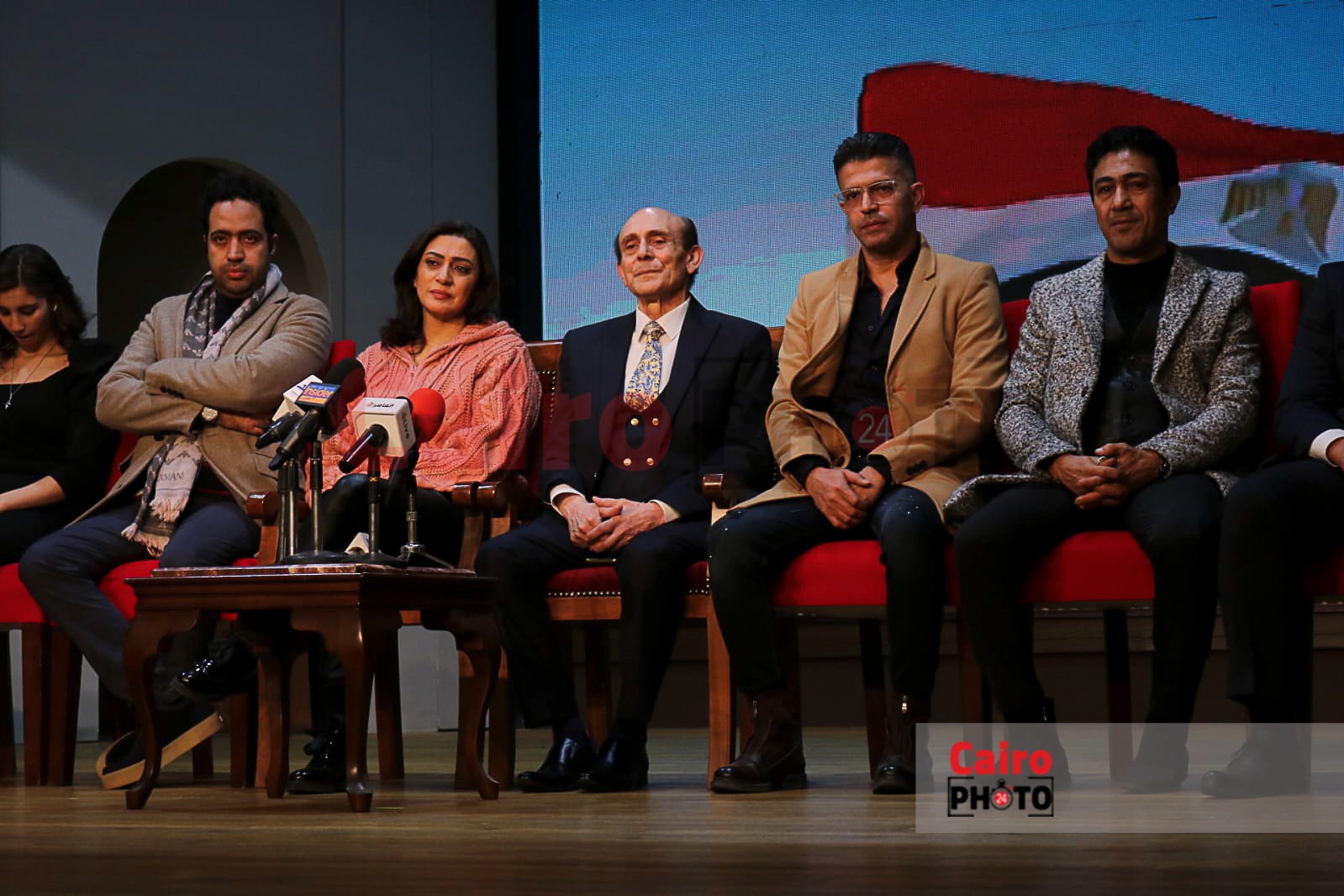 محمد صبحي من الؤتمر الصحفي الخاص بمسرحية عيلة اتعملها بلوك (6)