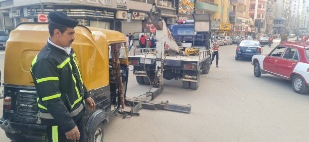 ضبط مركبات مخالفة في الزقازيق 02