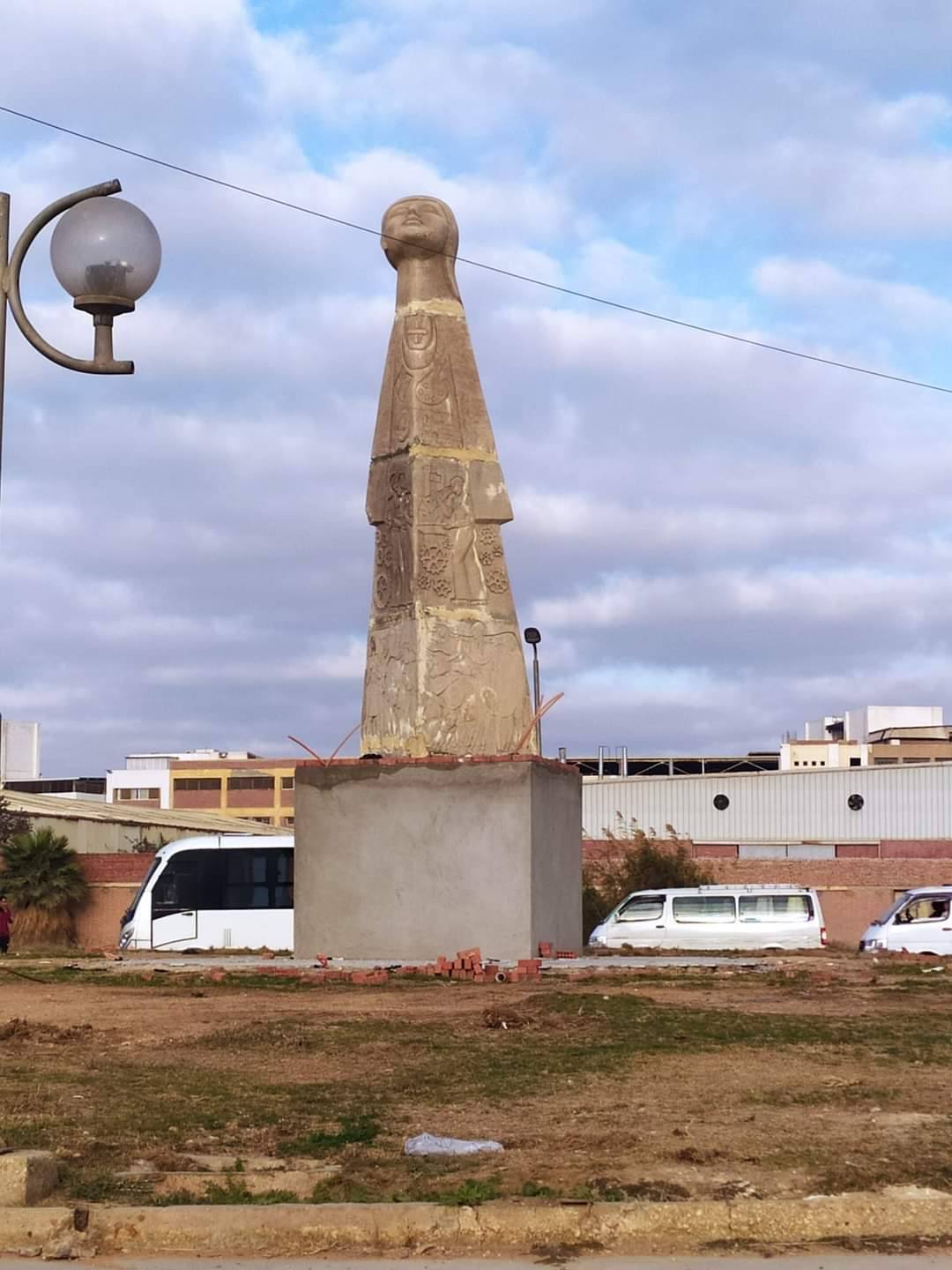 تمثال العاشر من رمضان 01