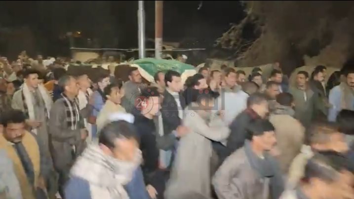 تشييع جنازة معلم توفي داخل مدرسة بسوهاج 