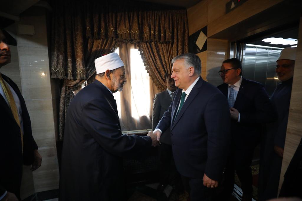 شيخ الأزهر ورئيس وزراء المجر