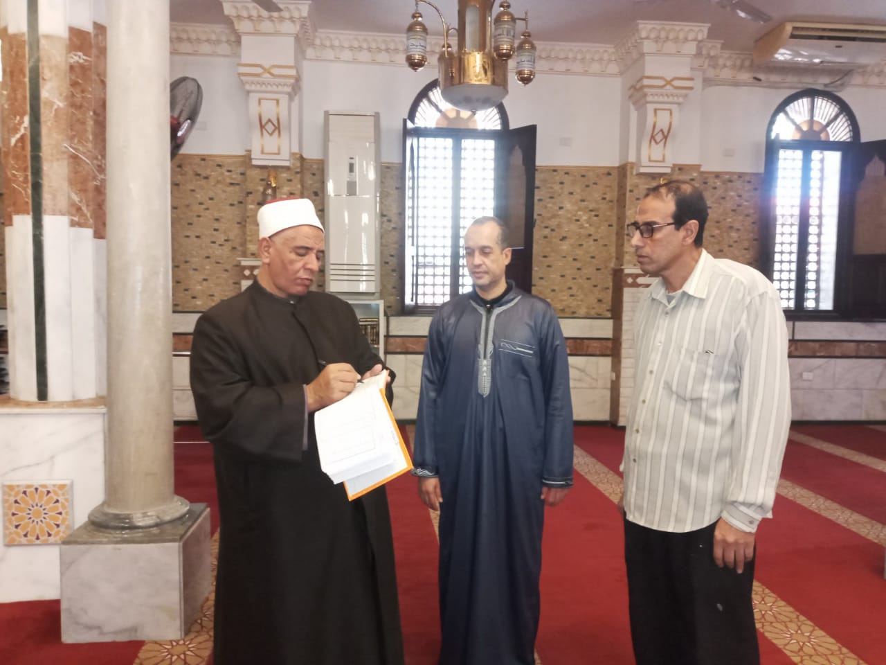 جولة وكيل الأوقاف بالإسكندرية على المساجد