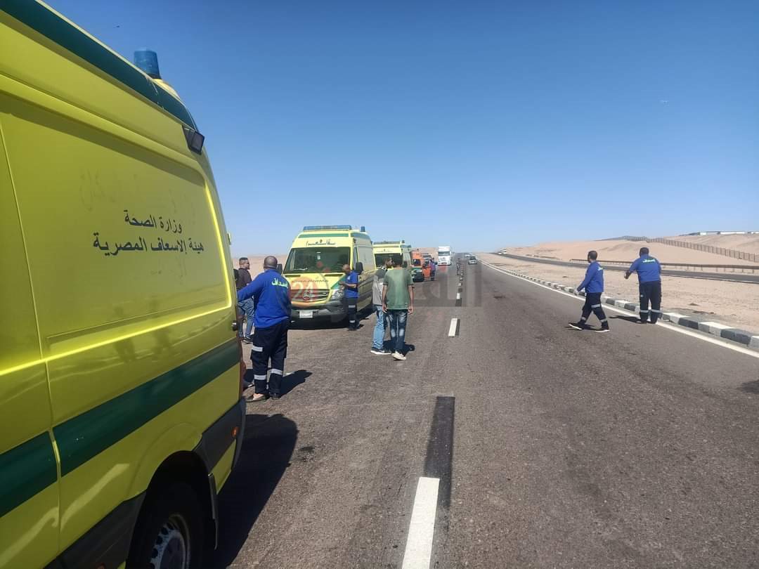 انقلاب ميكروباص بطريق الغردقة سفاجا 