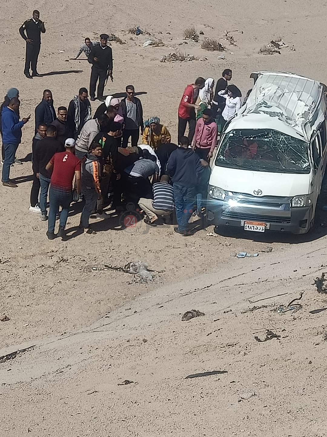 انقلاب ميكروباص بطريق الغردقة سفاجا 