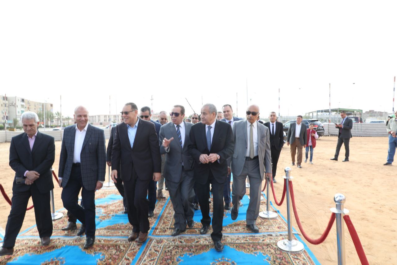 وزير التموين يفتتح معرض أهلا رمضان بالعاشر من رمضان 03