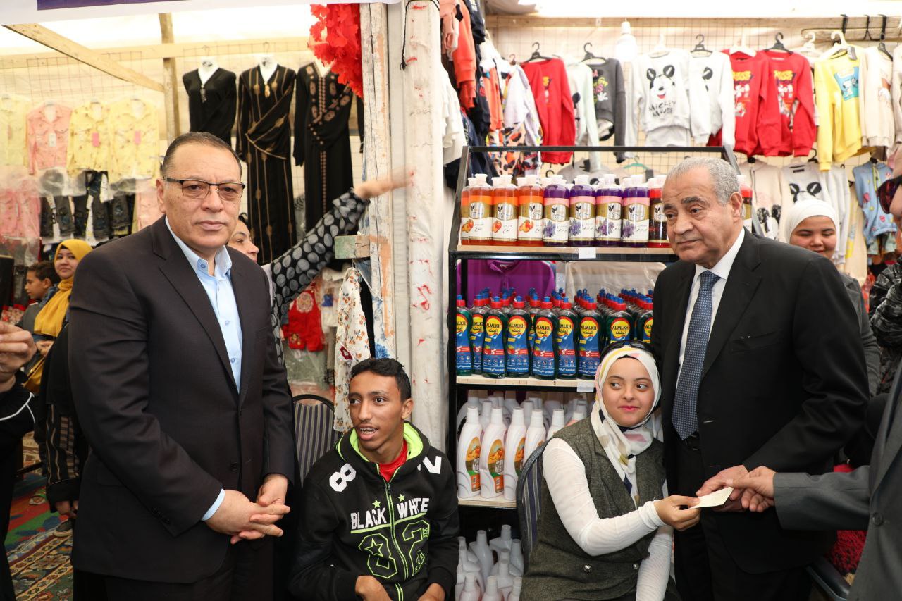 وزير التموين يفتتح معرض أهلا رمضان بالعاشر من رمضان 06