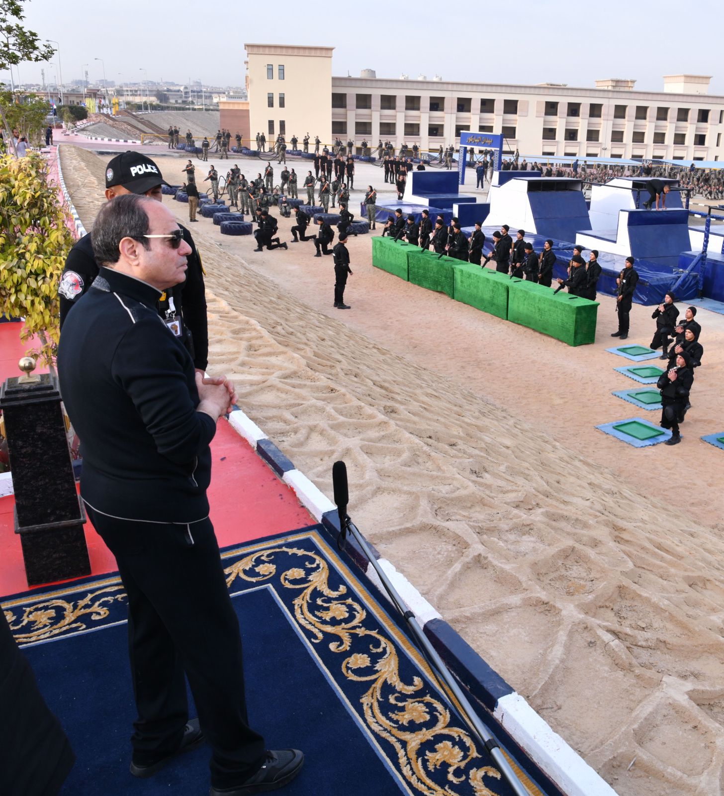 الرئيس السيسي في جولة تفقدية لأكاديمية الشرطة فجرًا (3)