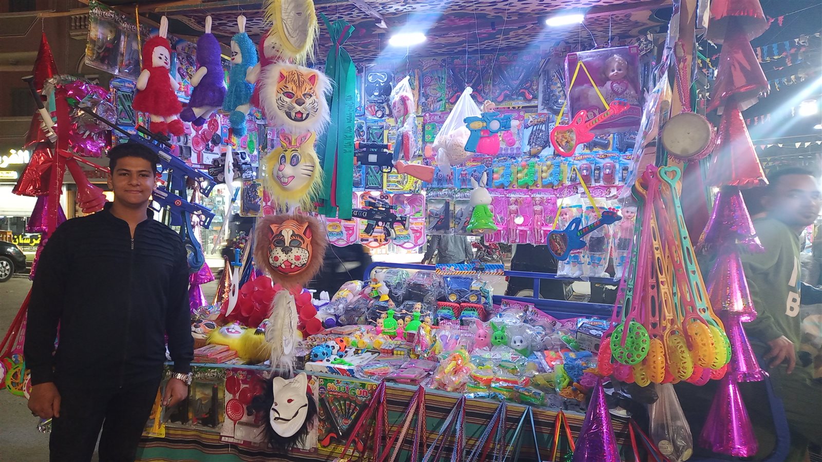 زياد بائع طرابيش بأسيوط- تصوير إيمان سمير