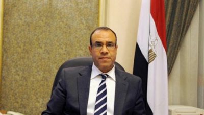 موقف محرج لسفير مصر فى ألمانيا من مذيع الجزيرة