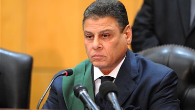 جنايات القاهرة تنظر قضية “التخابر مع حماس” وتسأل عن “طلب الرد”