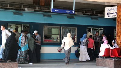 إطلاق اسم “صلاح” على مولود بمحطة مترو السيدة زينب أثناء مباراة مصر والكونغو