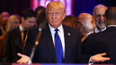 تاجر أفلام جنسية يتبرع بـ10 مليون دولار لعزل “ترامب”