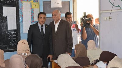 الرقابة الإدارية بالغربية تضبط سلك مواعين بوحدة صحية وكبدة فاسدة (صور) 