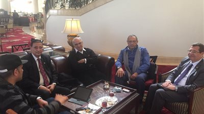شفيق يلتقى قيادات حزبه.. ومتحدث باسم الحركة الوطنية: سواء ترشح أم لا سنحقق طفرة (صور)