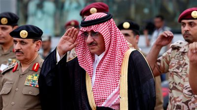 محمد بن نايف فى ظهور جديد.. هذه المرة فى المستشفى (صورة)