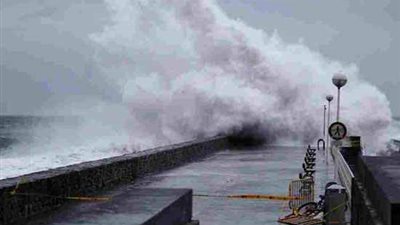 بسبب سوء الإحوال الجوية.. إغلاق ميناء “نويبع”