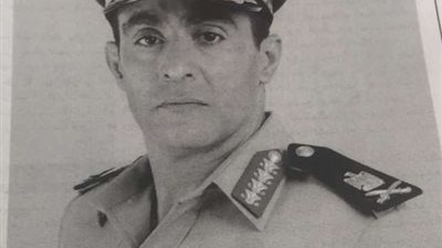 “السقا” في دور السيسي وأحمد رزق يجسد شخصية مرسى.. أبطال 30 يونيو بفيلم “سري للغاية”
