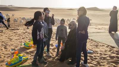 أول حوار مع الوليد بن طلال عقب خروجه من “الريتز كارلتون”.. تفاصيل الاتهامات والمفاوضات والاحتجاز