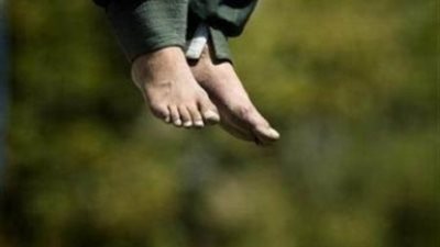 بسبب مرورة بضائقة مالية.. انتحار عامل في مدرسة بسوهاج