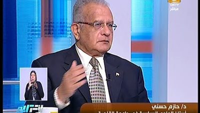 حازم حسنى يتحدث عن الفريق المعاون لـ”عنان” ووثيقة محاسبة جرائم المجلس العسكري