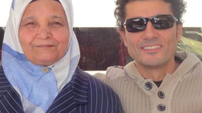 خالد النبوى يرفض إقامة عزاء لوالدته (تدوينة)