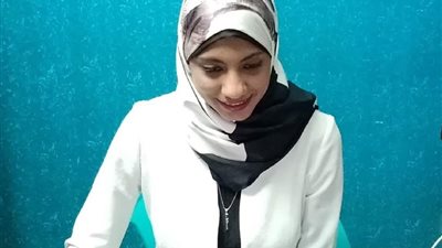 قصة جهاد الصعيدية.. رفضت السفارة البريطانية منحها التأشيرة لمؤتمر علمى فقدمته عبر “سكايب” وسط تضامن عالمي (صور)