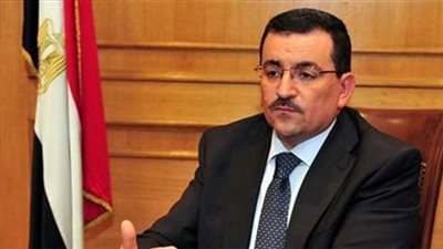 فوز أسامة هيكل برئاسة لجنة الإعلام في البرلمان