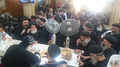 جانب من صلاة الجنازة على المتنيح الأنبا بيشوي (فيديو)