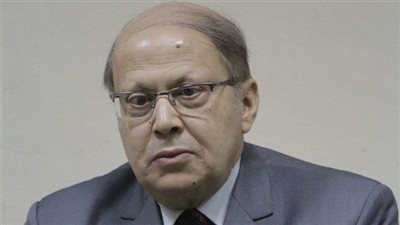 خاص.. مصدر: نقل “قنديل” لمستشفى السجن وعفو رئاسي قريبًا