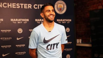 محرز مرشح لجائزة “لاعب الشهر” فى مانشستر سيتي