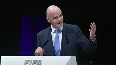 رئيس الفيفا يحضر مباراة الأهلى والترجى بالنهائي الإفريقي