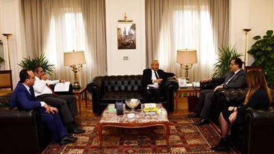 خاص.. ساويرس يطلب وساطة رئيس الوزراء لتسهيل تخارجه من جلوبل تليكوم بدون ضرائب