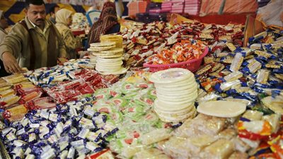 أخصائية تغذية تنصح كبار السن بتقليل تناول حلوى المولد