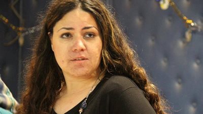 مخرجة تتسأل عن سبب وجود يوم عالمى للرجل.. وتؤكد: “مع أن السنة كلها بتاعته”