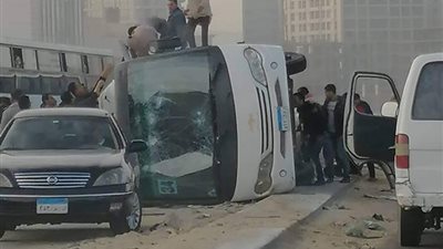 انقلاب أتوبيس مدرسة خاصة بالمقطم دون خسائر بشرية