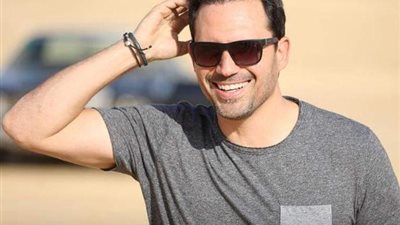 صور عائلية لـ “ظافر العابدين” في يوم ميلاده