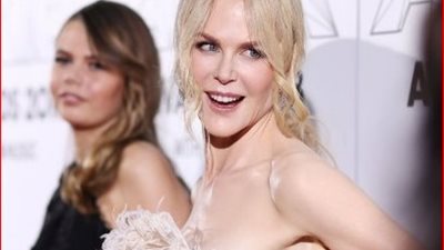 نيكول كيدمان تلفت الأنظار فى حفل توزيع جوائز أريا في سيدني اليوم