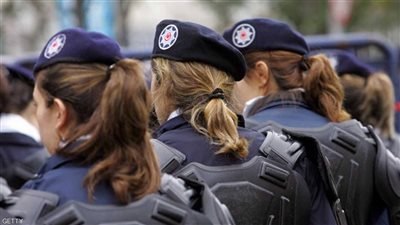 السجن 5 سنوات لشرطية تركية بتهمة ممارسة الدعارة