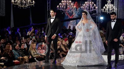 عرض أزياء المصمم هاني البحيري بحضور نجوم المجتمع ووزيرة التضامن (صور)