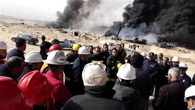 خاص.. الاستعانة بخبراء أمريكان لإخماد حريق “بئر أم عسل” المشتعل لليوم الثالث على التوالي