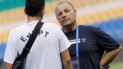 أمم إفريقيا 2019 تمنع “أبو ريدة” من حضور نهائي مونديال الأندية